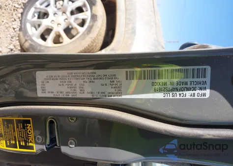 2023 Jeep Compass Latitude Lux Fwd z USA, uszkodzony, nr VIN 3C4NJDFN4PT521619